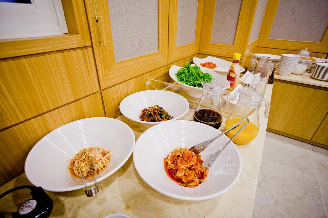 Mbn Hotel Changwon Exterior foto