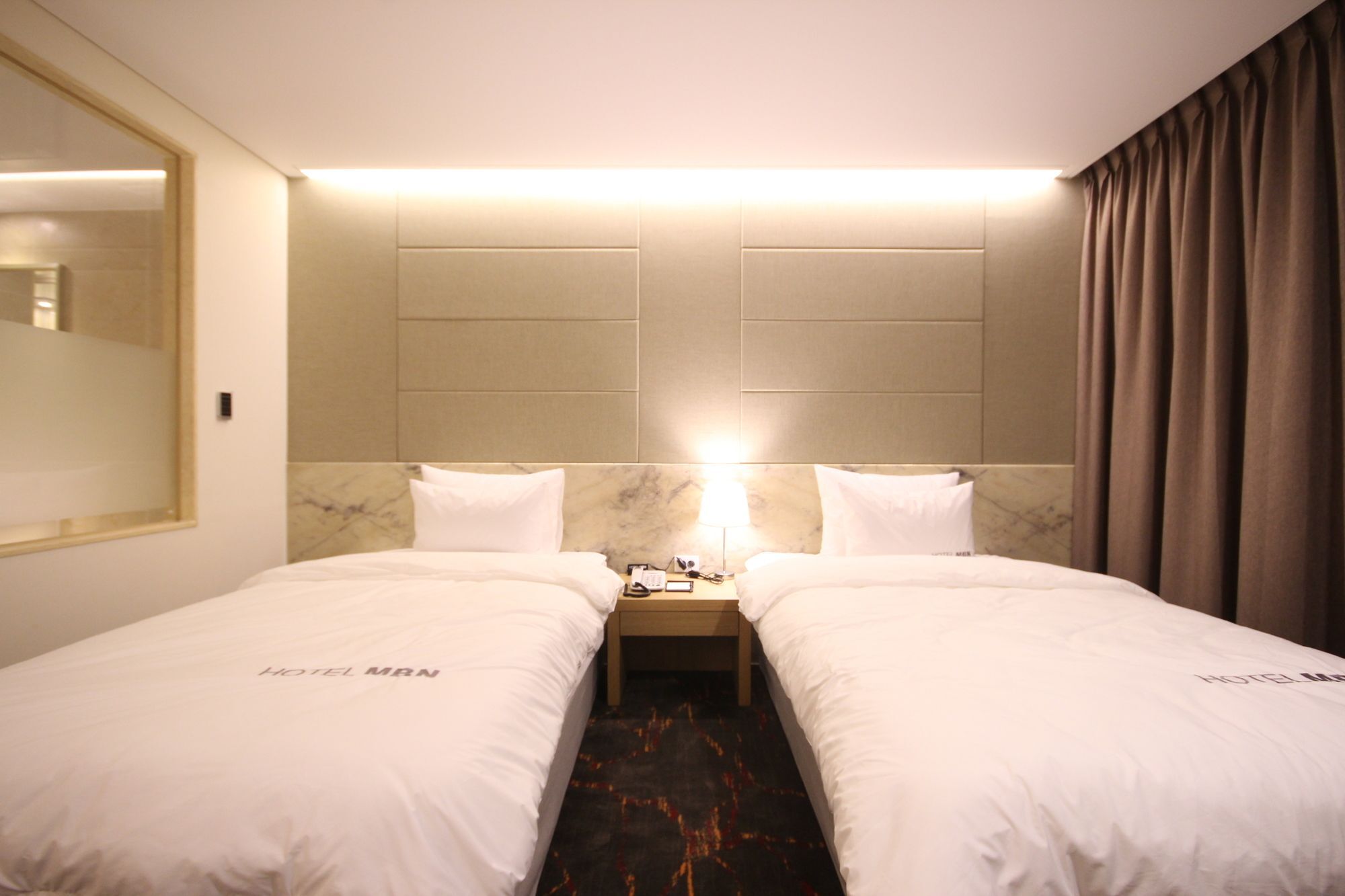 Mbn Hotel Changwon Exterior foto